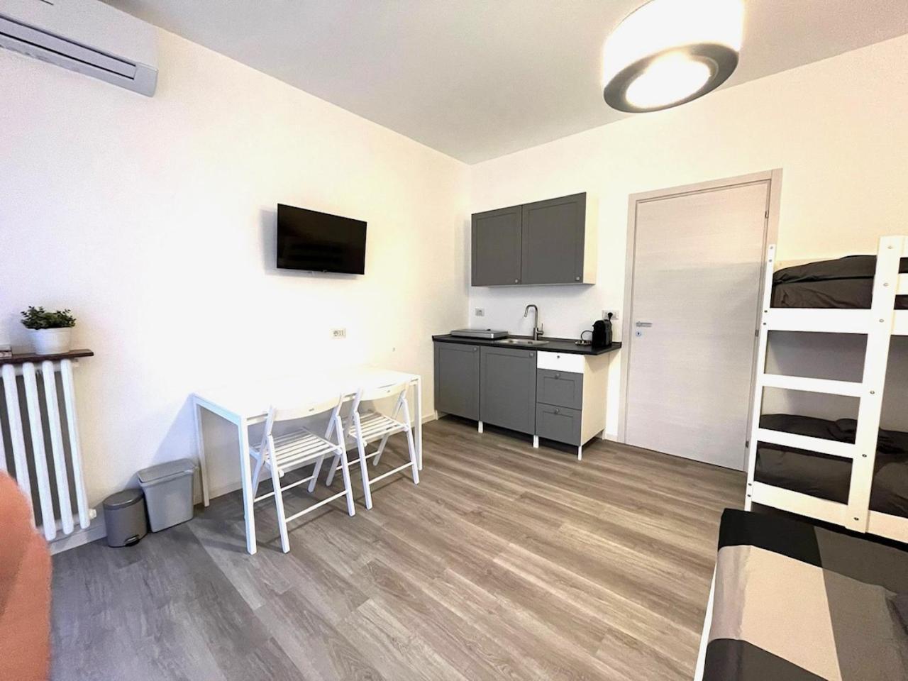 Bed&Breakfast Bbqueen Sandonato Policlinico San Donato Milanese Kültér fotó